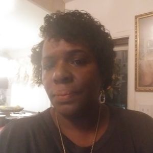 Meet your Posher, Loretta